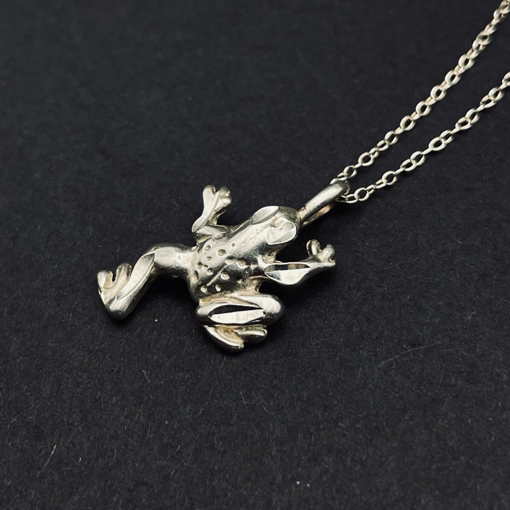 Vintage Sterling Silver Small Frog Charm Necklace Minimalist‎ Jewelry - Picture 5 of 9